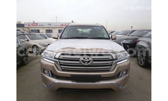 Buy Import Toyota Land Cruiser Other Car in Import - Dubai in East Mahé Buy Import Toyota Land Cruiser Other Car in Import - Dubai in East Mahé