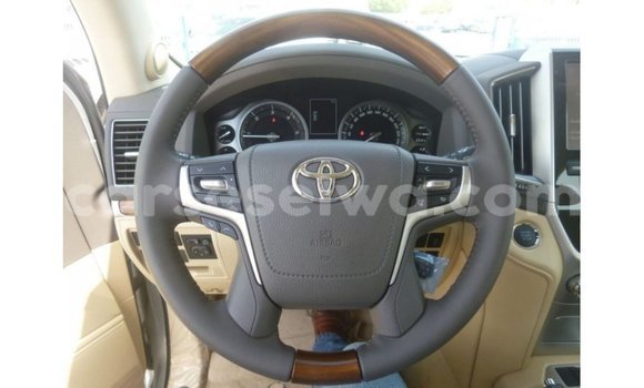 Acheter Import Voiture Toyota Land Cruiser Autre à Import - Dubai, East Mahé Acheter Import Voiture Toyota Land Cruiser Autre à Import - Dubai, East Mahé