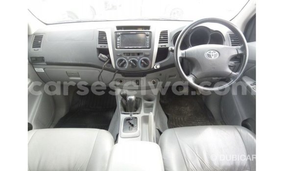 Buy Import Toyota Hilux Blue Car in Import - Dubai in East Mahé Buy Import Toyota Hilux Blue Car in Import - Dubai in East Mahé