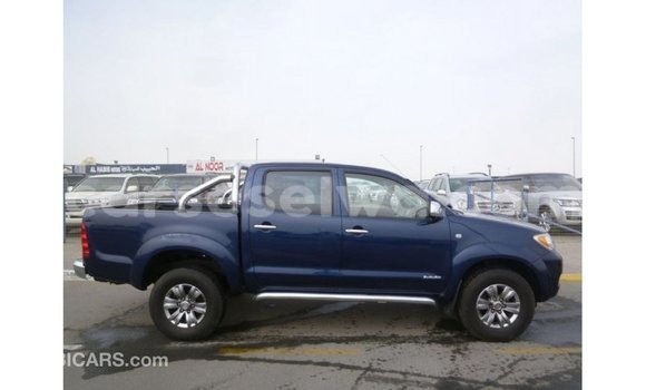 Buy Import Toyota Hilux Blue Car in Import - Dubai in East Mahé Buy Import Toyota Hilux Blue Car in Import - Dubai in East Mahé