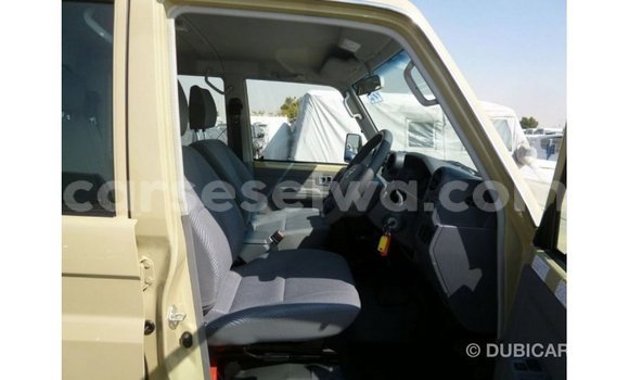 Buy Import Toyota Land Cruiser Beige Car in Import - Dubai in East Mahé Buy Import Toyota Land Cruiser Beige Car in Import - Dubai in East Mahé