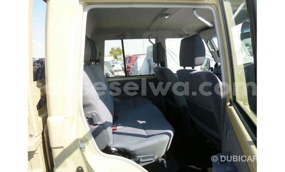Buy Import Toyota Land Cruiser Beige Car in Import - Dubai in East Mahé Buy Import Toyota Land Cruiser Beige Car in Import - Dubai in East Mahé