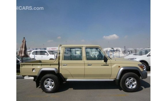 Buy Import Toyota Land Cruiser Beige Car in Import - Dubai in East Mahé Buy Import Toyota Land Cruiser Beige Car in Import - Dubai in East Mahé