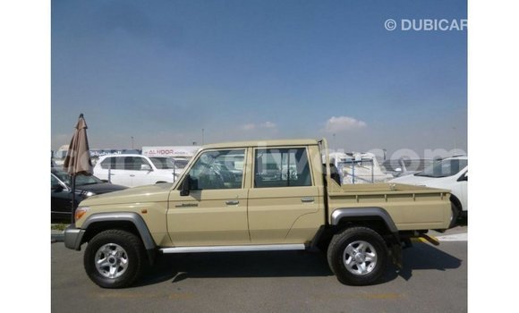 Buy Import Toyota Land Cruiser Beige Car in Import - Dubai in East Mahé Buy Import Toyota Land Cruiser Beige Car in Import - Dubai in East Mahé