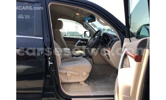 Buy Import Toyota Land Cruiser Black Car in Import - Dubai in East Mahé Buy Import Toyota Land Cruiser Black Car in Import - Dubai in East Mahé