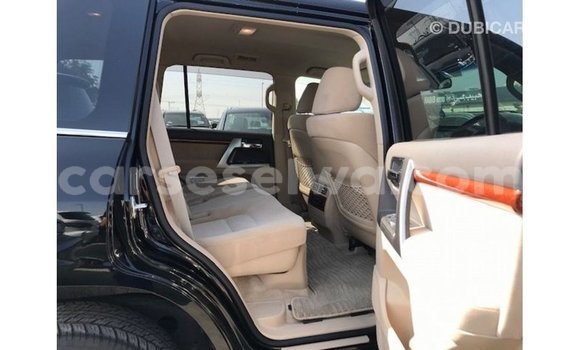 Buy Import Toyota Land Cruiser Black Car in Import - Dubai in East Mahé Buy Import Toyota Land Cruiser Black Car in Import - Dubai in East Mahé