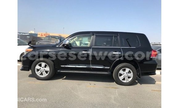 Buy Import Toyota Land Cruiser Black Car in Import - Dubai in East Mahé Buy Import Toyota Land Cruiser Black Car in Import - Dubai in East Mahé