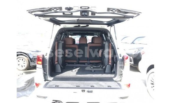 Buy Import Toyota Land Cruiser White Car in Import - Dubai in East Mahé Buy Import Toyota Land Cruiser White Car in Import - Dubai in East Mahé