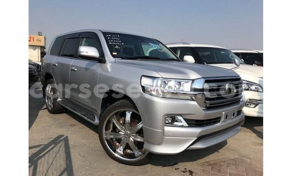 Buy Import Toyota Land Cruiser Other Car in Import - Dubai in East Mahé Buy Import Toyota Land Cruiser Other Car in Import - Dubai in East Mahé