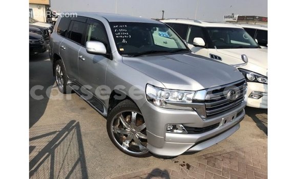 Buy Import Toyota Land Cruiser Other Car in Import - Dubai in East Mahé Buy Import Toyota Land Cruiser Other Car in Import - Dubai in East Mahé