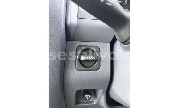 Buy Import Toyota Land Cruiser White Car in Import - Dubai in East Mahé Buy Import Toyota Land Cruiser White Car in Import - Dubai in East Mahé