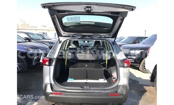 Acheter Import Utilitaire Toyota Ade Autre à Import - Dubai, East Mahé Acheter Import Utilitaire Toyota Ade Autre à Import - Dubai, East Mahé