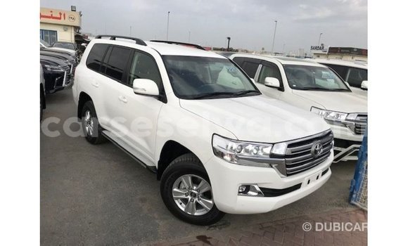 Buy Import Toyota Land Cruiser White Car in Import - Dubai in East Mahé Buy Import Toyota Land Cruiser White Car in Import - Dubai in East Mahé