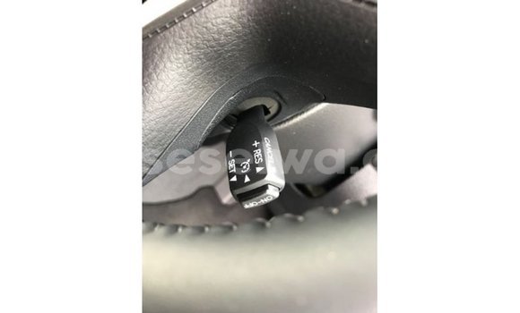 Buy Import Toyota Land Cruiser White Car in Import - Dubai in East Mahé Buy Import Toyota Land Cruiser White Car in Import - Dubai in East Mahé