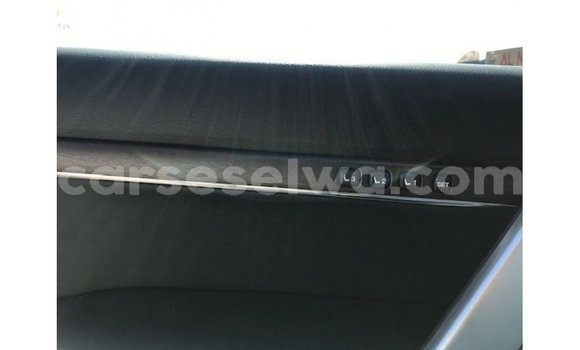 Buy Import Toyota Land Cruiser White Car in Import - Dubai in East Mahé Buy Import Toyota Land Cruiser White Car in Import - Dubai in East Mahé