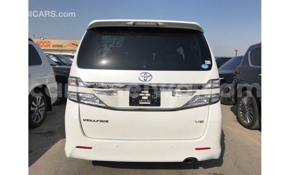 Buy Import Toyota Vellfire White Car in Import - Dubai in East Mahé Buy Import Toyota Vellfire White Car in Import - Dubai in East Mahé