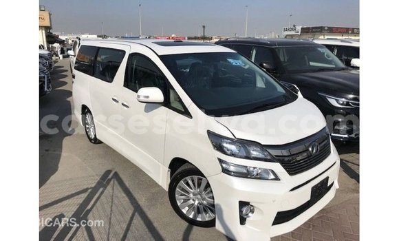 Buy Import Toyota Vellfire White Car in Import - Dubai in East Mahé Buy Import Toyota Vellfire White Car in Import - Dubai in East Mahé