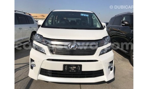 Buy Import Toyota Vellfire White Car in Import - Dubai in East Mahé Buy Import Toyota Vellfire White Car in Import - Dubai in East Mahé