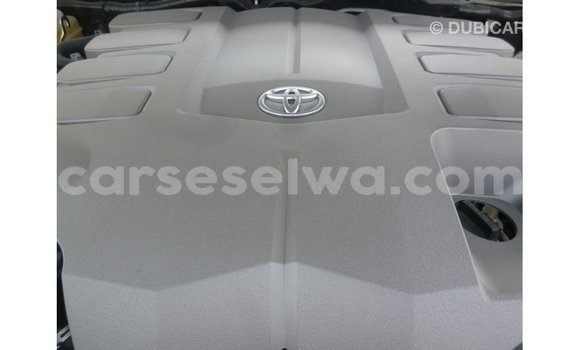 Buy Import Toyota Land Cruiser White Car in Import - Dubai in East Mahé Buy Import Toyota Land Cruiser White Car in Import - Dubai in East Mahé