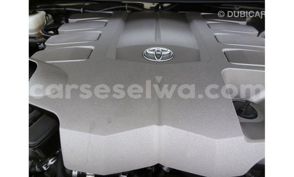 Buy Import Toyota Land Cruiser White Car in Import - Dubai in East Mahé Buy Import Toyota Land Cruiser White Car in Import - Dubai in East Mahé