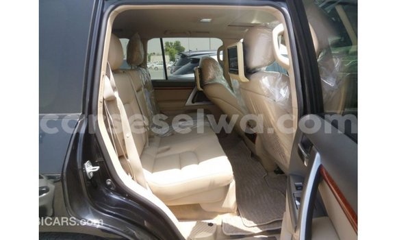 Buy Import Toyota Land Cruiser Black Car in Import - Dubai in East Mahé Buy Import Toyota Land Cruiser Black Car in Import - Dubai in East Mahé