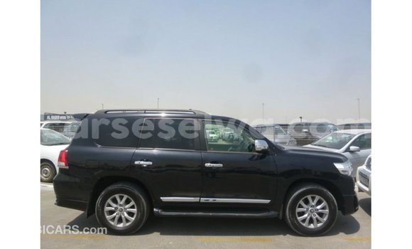 Buy Import Toyota Land Cruiser Black Car in Import - Dubai in East Mahé Buy Import Toyota Land Cruiser Black Car in Import - Dubai in East Mahé