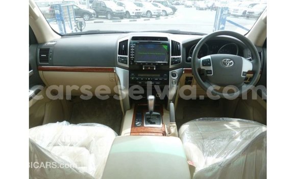 Buy Import Toyota Land Cruiser Black Car in Import - Dubai in East Mahé Buy Import Toyota Land Cruiser Black Car in Import - Dubai in East Mahé