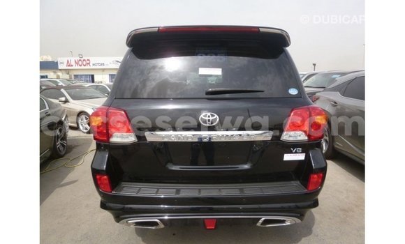 Buy Import Toyota Land Cruiser Black Car in Import - Dubai in East Mahé Buy Import Toyota Land Cruiser Black Car in Import - Dubai in East Mahé