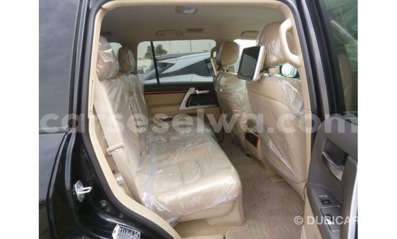 Buy Import Toyota Land Cruiser Black Car in Import - Dubai in East Mahé Buy Import Toyota Land Cruiser Black Car in Import - Dubai in East Mahé