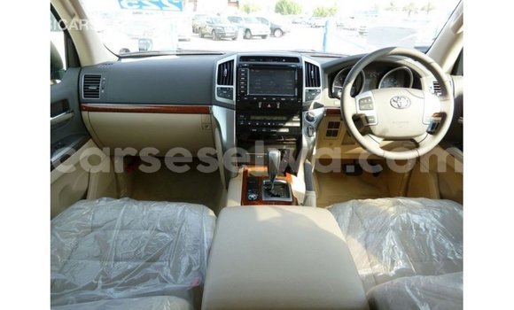 Buy Import Toyota Land Cruiser Black Car in Import - Dubai in East Mahé Buy Import Toyota Land Cruiser Black Car in Import - Dubai in East Mahé