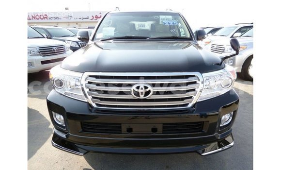 Buy Import Toyota Land Cruiser Black Car in Import - Dubai in East Mahé Buy Import Toyota Land Cruiser Black Car in Import - Dubai in East Mahé