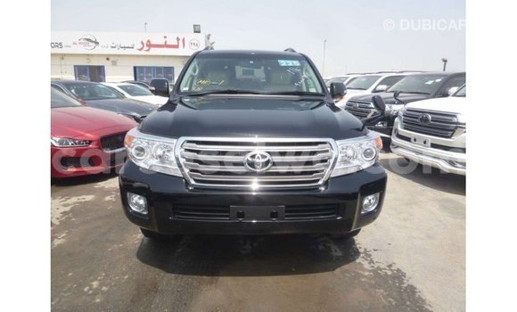 Acheter Import Voiture Toyota Land Cruiser Noir à Import - Dubai, East Mahé Acheter Import Voiture Toyota Land Cruiser Noir à Import - Dubai, East Mahé