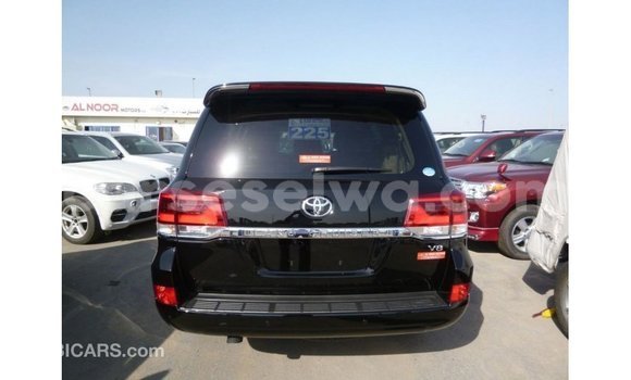 Buy Import Toyota Land Cruiser Black Car in Import - Dubai in East Mahé Buy Import Toyota Land Cruiser Black Car in Import - Dubai in East Mahé