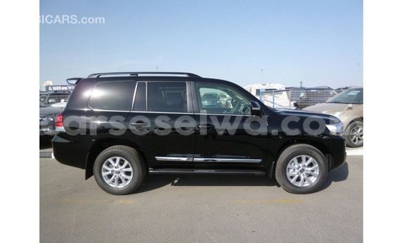 Buy Import Toyota Land Cruiser Black Car in Import - Dubai in East Mahé Buy Import Toyota Land Cruiser Black Car in Import - Dubai in East Mahé