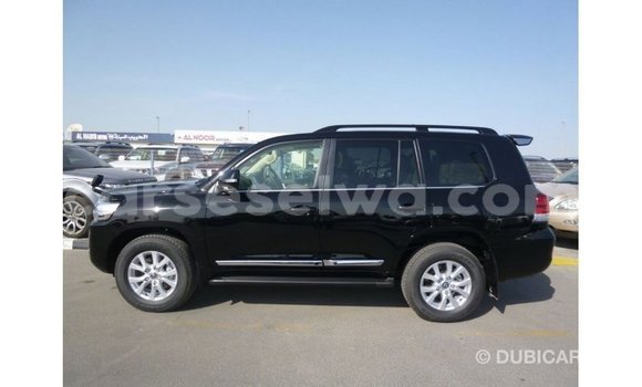 Buy Import Toyota Land Cruiser Black Car in Import - Dubai in East Mahé Buy Import Toyota Land Cruiser Black Car in Import - Dubai in East Mahé