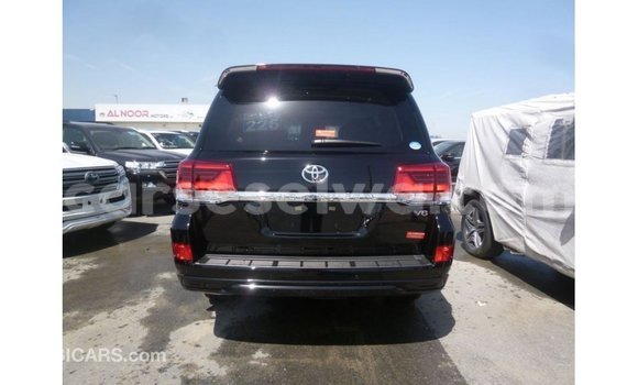 Buy Import Toyota Land Cruiser Black Car in Import - Dubai in East Mahé Buy Import Toyota Land Cruiser Black Car in Import - Dubai in East Mahé