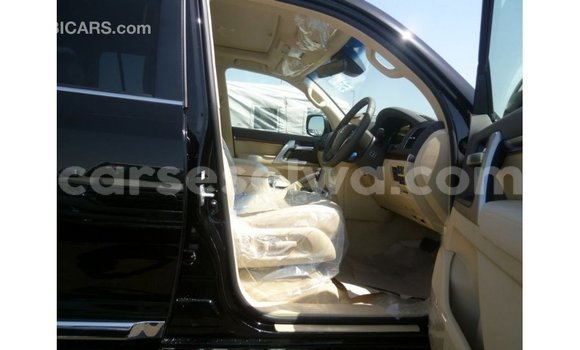 Buy Import Toyota Land Cruiser Black Car in Import - Dubai in East Mahé Buy Import Toyota Land Cruiser Black Car in Import - Dubai in East Mahé
