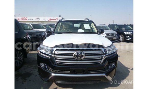 Acheter Import Voiture Toyota Land Cruiser Noir à Import - Dubai, East Mahé Acheter Import Voiture Toyota Land Cruiser Noir à Import - Dubai, East Mahé
