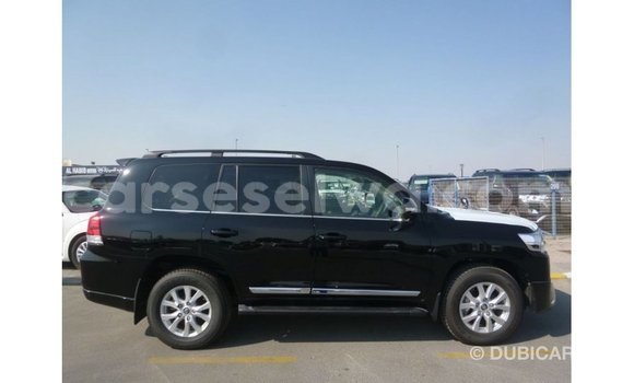 Acheter Import Voiture Toyota Land Cruiser Noir à Import - Dubai, East Mahé Acheter Import Voiture Toyota Land Cruiser Noir à Import - Dubai, East Mahé