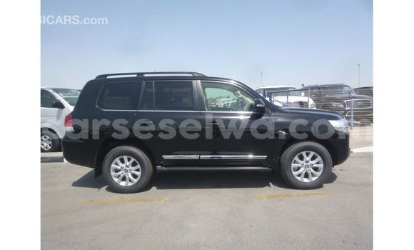 Buy Import Toyota Land Cruiser Black Car in Import - Dubai in East Mahé Buy Import Toyota Land Cruiser Black Car in Import - Dubai in East Mahé