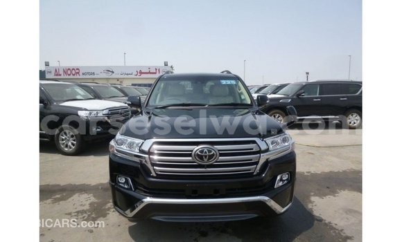 Buy Import Toyota Land Cruiser Black Car in Import - Dubai in East Mahé Buy Import Toyota Land Cruiser Black Car in Import - Dubai in East Mahé
