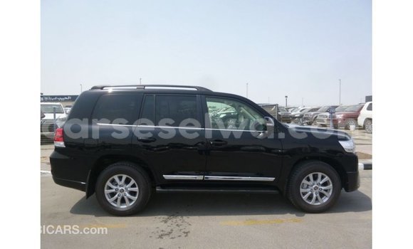 Buy Import Toyota Land Cruiser Black Car in Import - Dubai in East Mahé Buy Import Toyota Land Cruiser Black Car in Import - Dubai in East Mahé