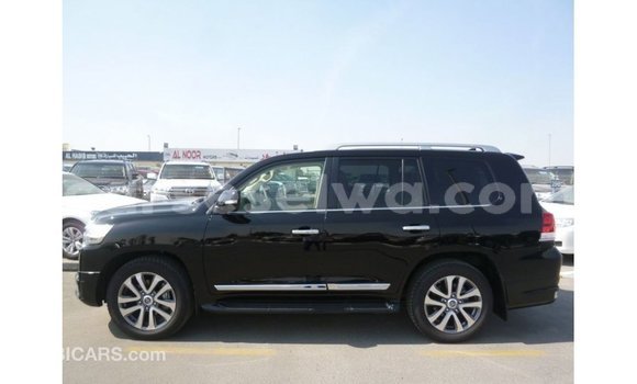 Buy Import Toyota Land Cruiser Black Car in Import - Dubai in East Mahé Buy Import Toyota Land Cruiser Black Car in Import - Dubai in East Mahé