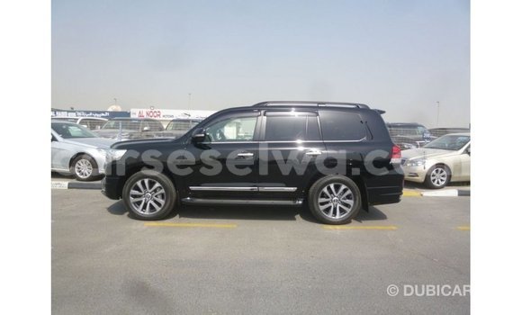 Buy Import Toyota Land Cruiser Black Car in Import - Dubai in East Mahé Buy Import Toyota Land Cruiser Black Car in Import - Dubai in East Mahé