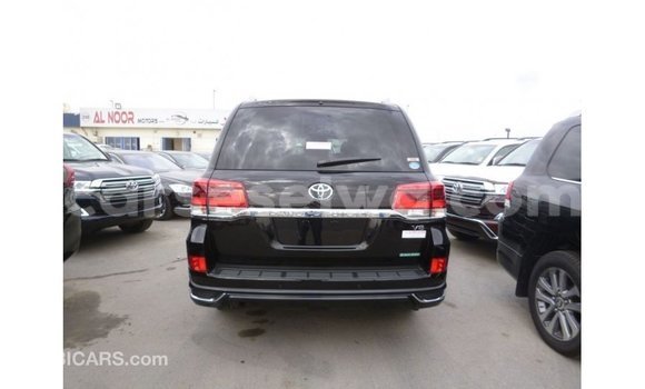 Buy Import Toyota Land Cruiser Black Car in Import - Dubai in East Mahé Buy Import Toyota Land Cruiser Black Car in Import - Dubai in East Mahé