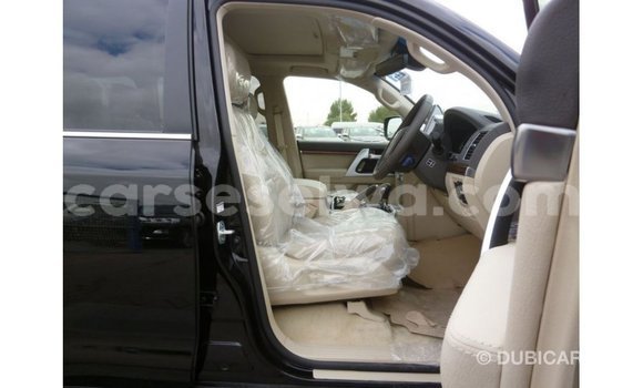 Buy Import Toyota Land Cruiser Black Car in Import - Dubai in East Mahé Buy Import Toyota Land Cruiser Black Car in Import - Dubai in East Mahé