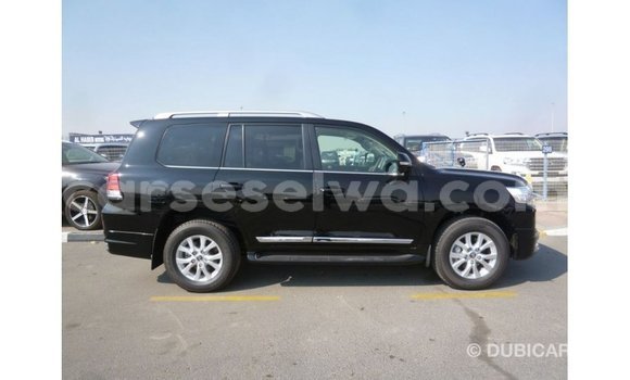 Buy Import Toyota Land Cruiser Black Car in Import - Dubai in East Mahé Buy Import Toyota Land Cruiser Black Car in Import - Dubai in East Mahé