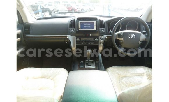Buy Import Toyota Land Cruiser Other Car in Import - Dubai in East Mahé Buy Import Toyota Land Cruiser Other Car in Import - Dubai in East Mahé