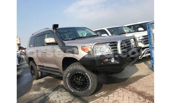 Buy Import Toyota Land Cruiser Other Car in Import - Dubai in East Mahé Buy Import Toyota Land Cruiser Other Car in Import - Dubai in East Mahé