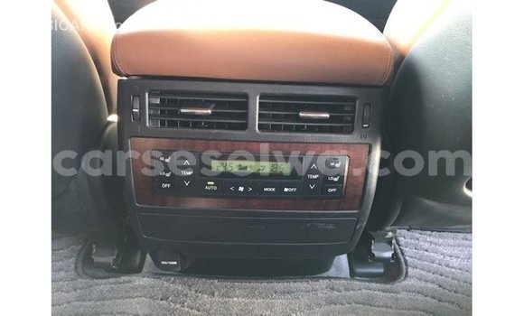 Acheter Import Voiture Toyota Land Cruiser Autre à Import - Dubai, East Mahé Acheter Import Voiture Toyota Land Cruiser Autre à Import - Dubai, East Mahé